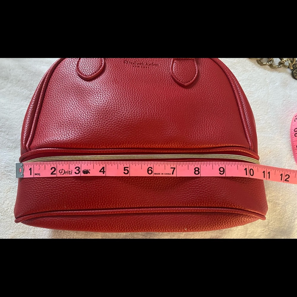 Elizabeth Arden Red Dome Satchel Tote - Picture 9 of 9